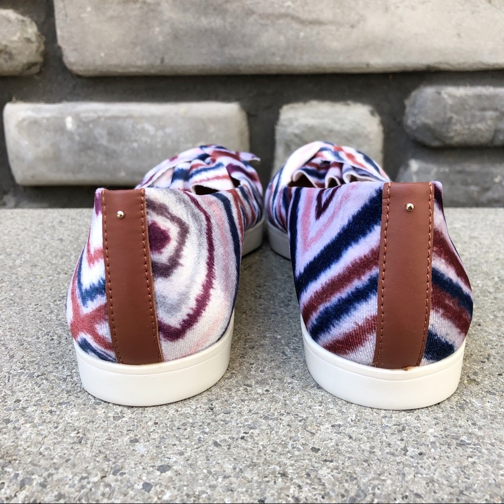 3 🟪 for $40 
Dr Scholl’s Printed Velvet Viv Sneaker NIB 7.5 - Picture 7 of 9